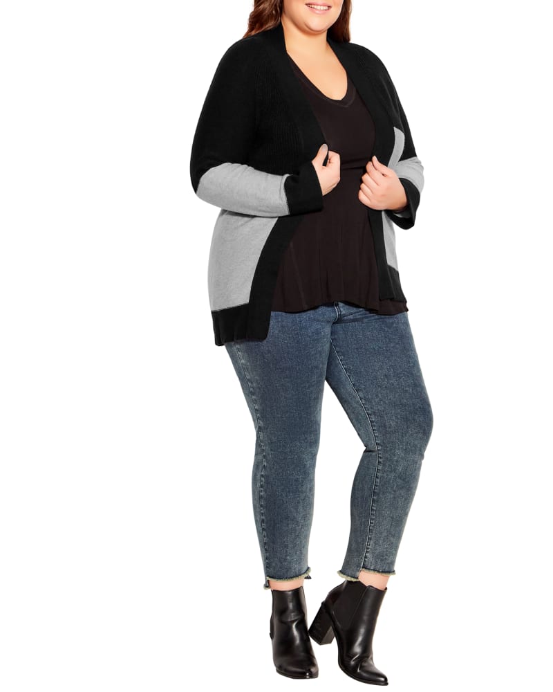 Front of a model wearing a size 14 Contrast Block Cardigan in Black / Grey by avenue. | dia_product_style_image_id:225618